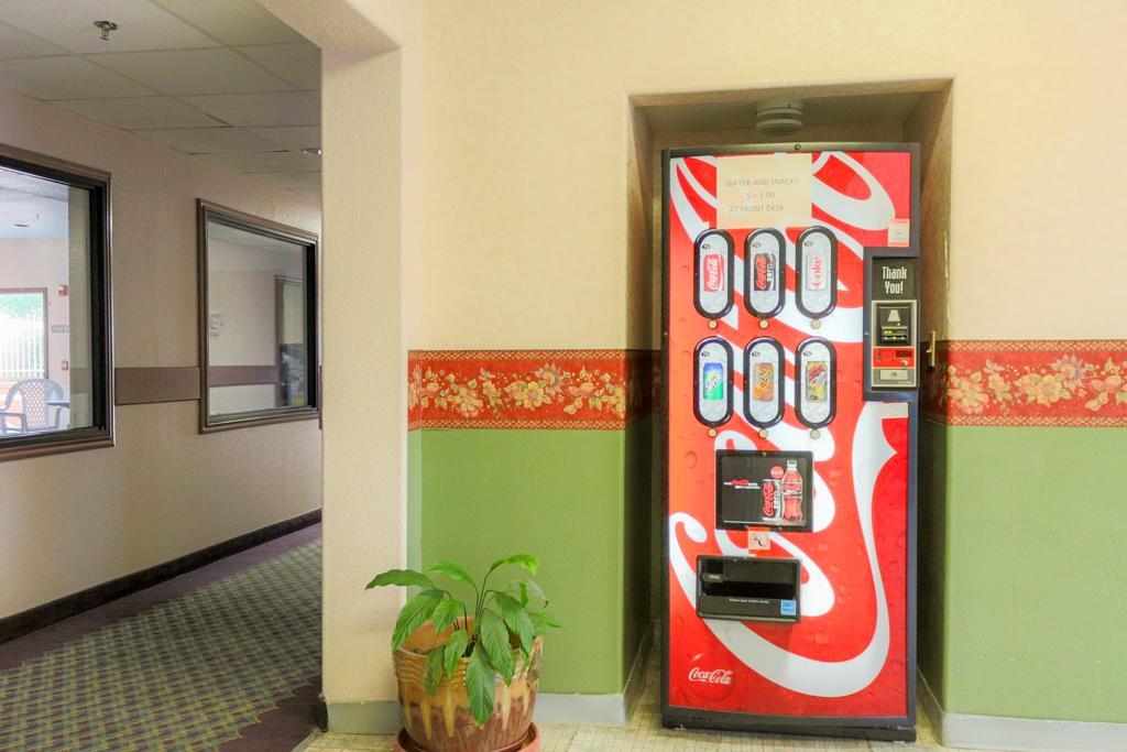 Americas Best Value Inn And Suites Houston Fm 1960 Eksteriør billede