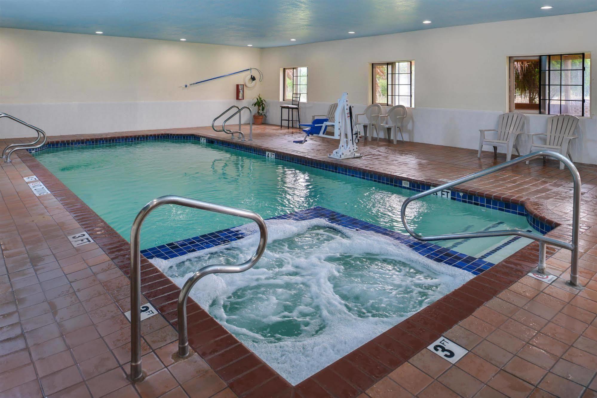 Americas Best Value Inn And Suites Houston Fm 1960 Eksteriør billede